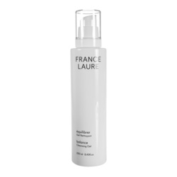 Balance Cleansing Gel on white background