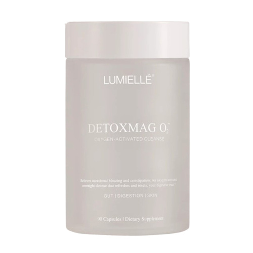 Lumielle Detoxmag O2 on white background