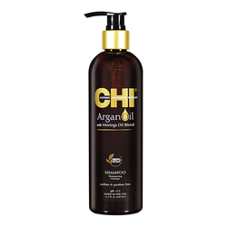 Moringa Oil Shampoo on white background