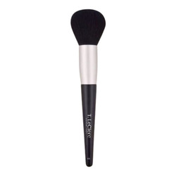 Powder Brush N01 on white background