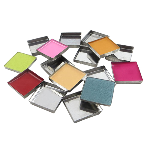 Z Palette Square Empty Makeup Pans, 10 pieces Z Palette Square Empty Makeup Pans on white background