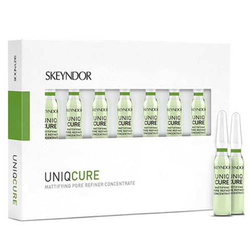 Skeyndor Uniqcure - Mattifying Pore Refiner on white background